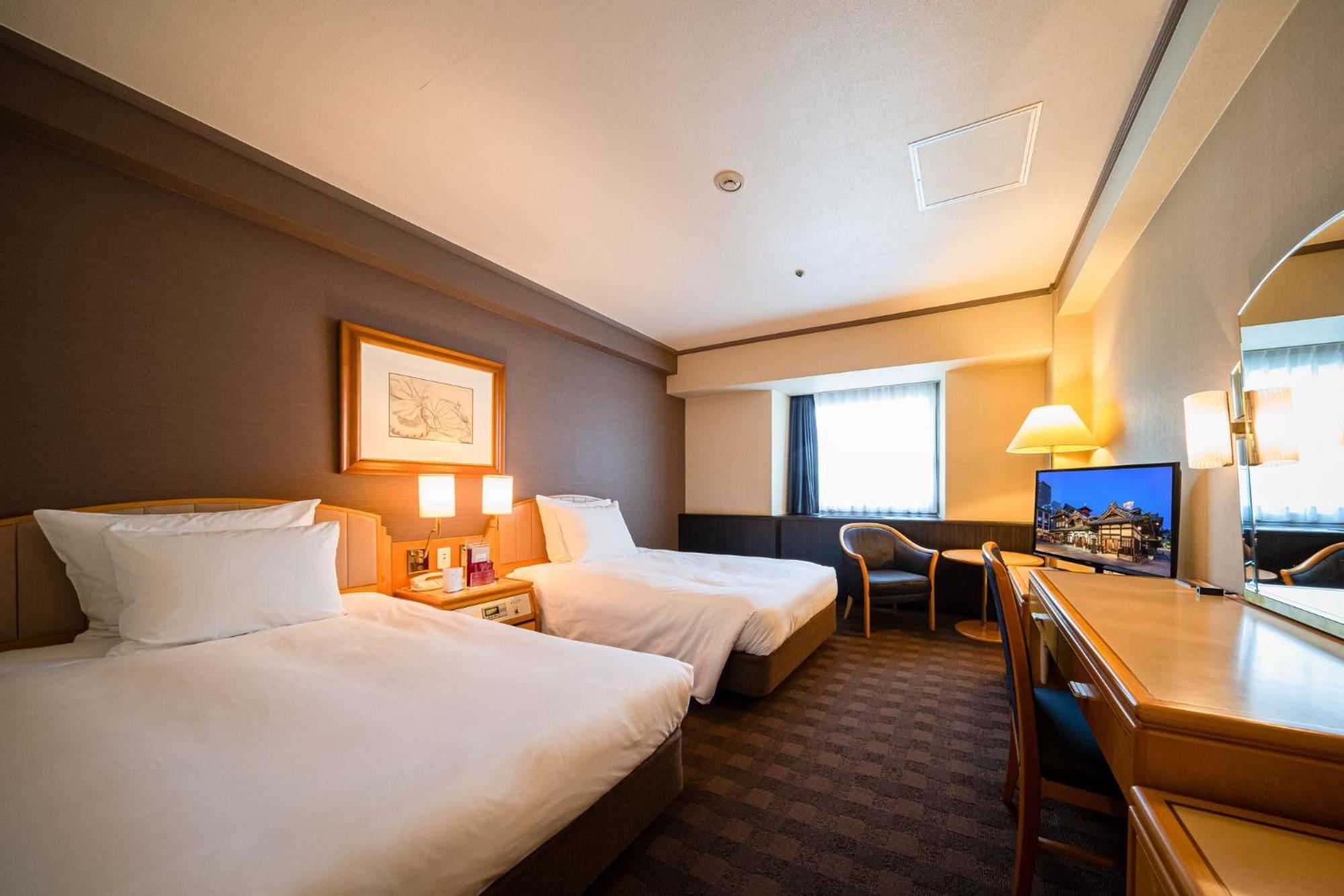 Ana Crowne Plaza Matsuyama, An Ihg Hotel Мацуяма Экстерьер фото