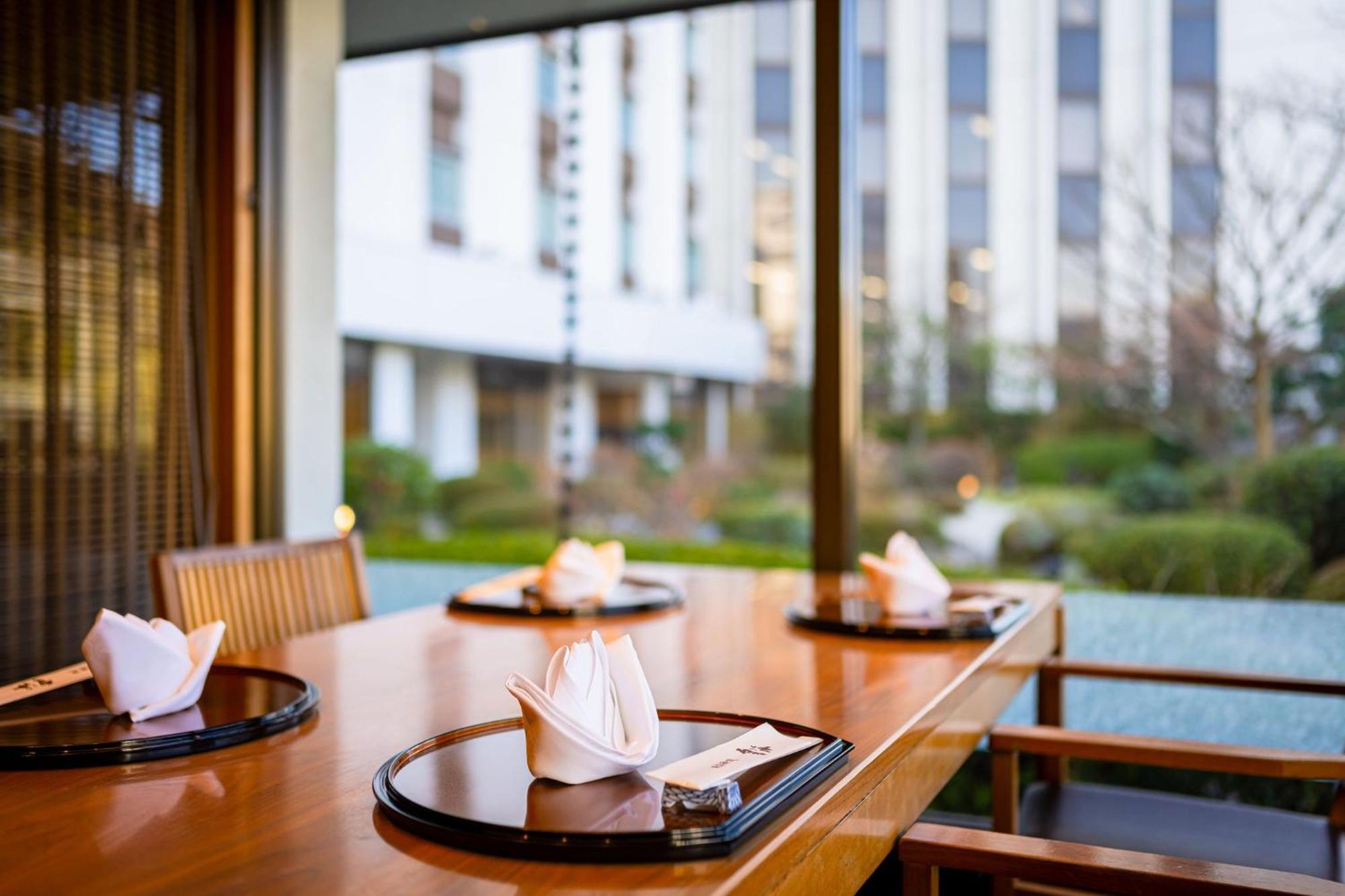 Отель Ana Crowne Plaza Matsuyama By Ihg Экстерьер фото
