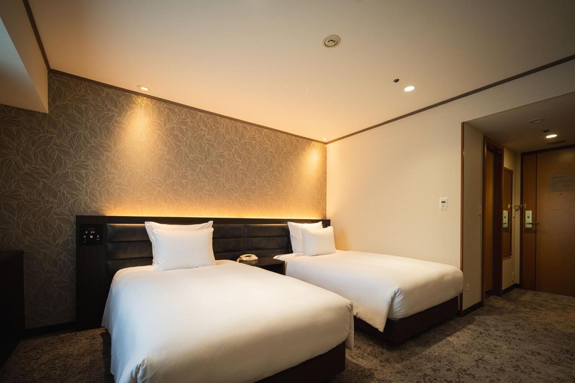 Отель Ana Crowne Plaza Matsuyama By Ihg Экстерьер фото