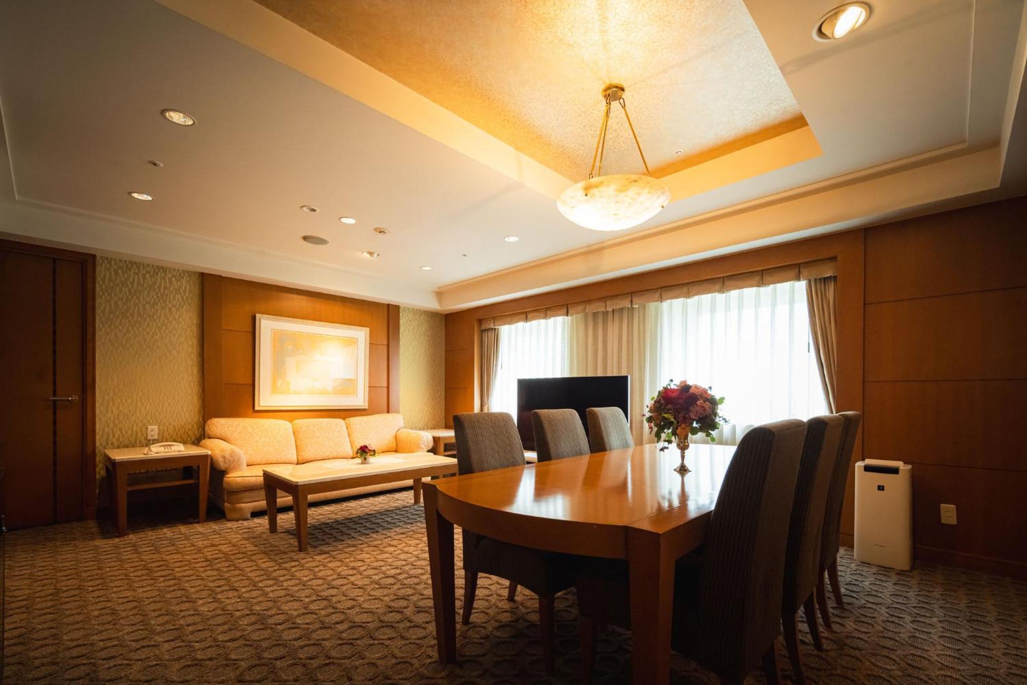 Отель Ana Crowne Plaza Matsuyama By Ihg Экстерьер фото